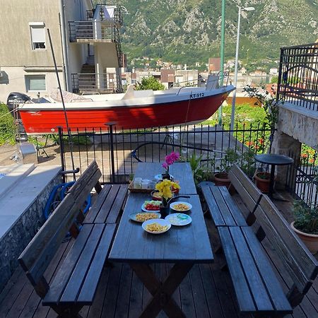 Themis Apart Hotel Kotor Exterior foto