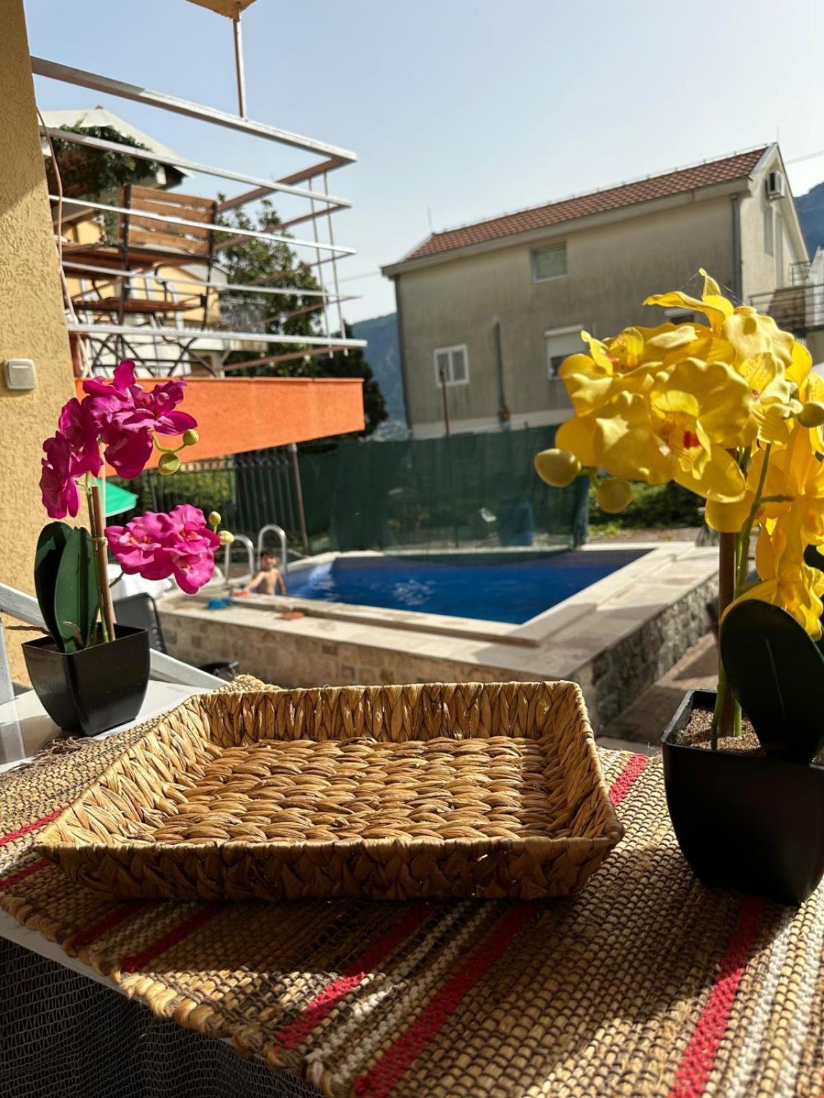 Themis Apart Hotel Kotor Exterior foto